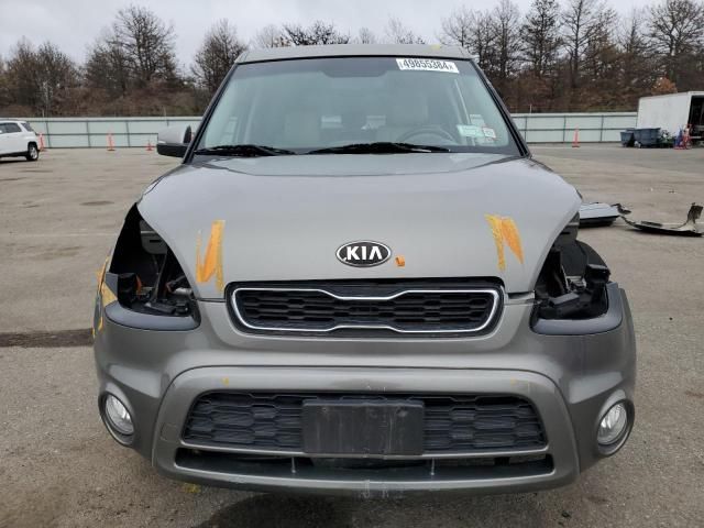 2013 KIA Soul +