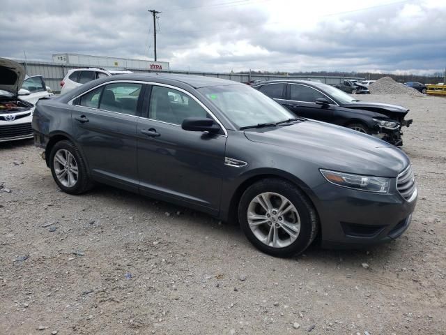 2016 Ford Taurus SE