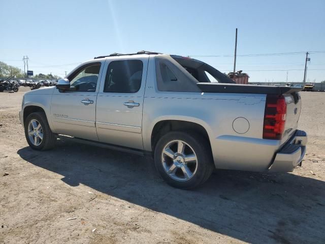 2011 Chevrolet Avalanche LTZ