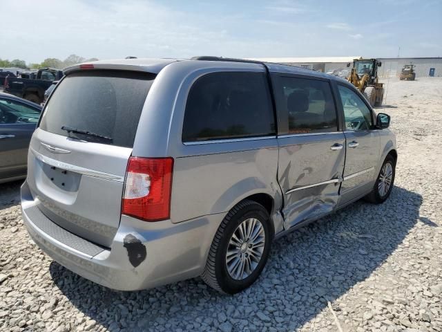 2013 Chrysler Town & Country Touring L