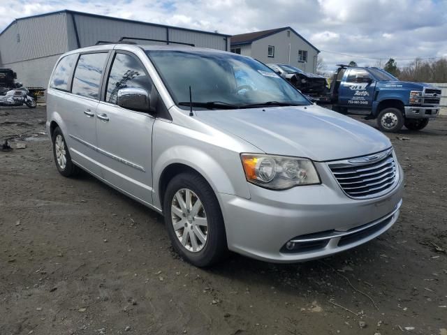 2012 Chrysler Town & Country Touring L