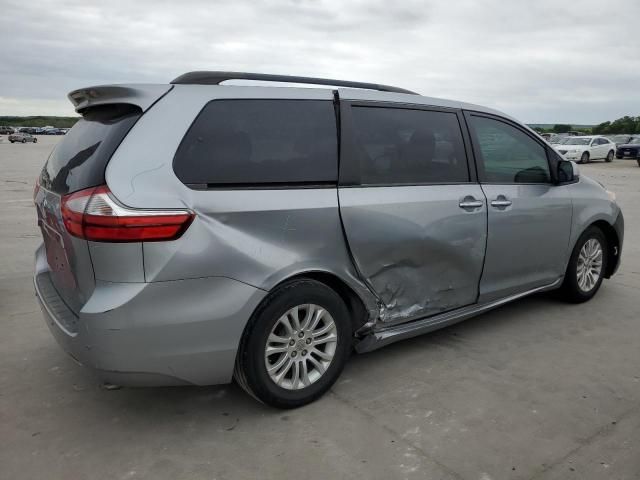 2015 Toyota Sienna XLE