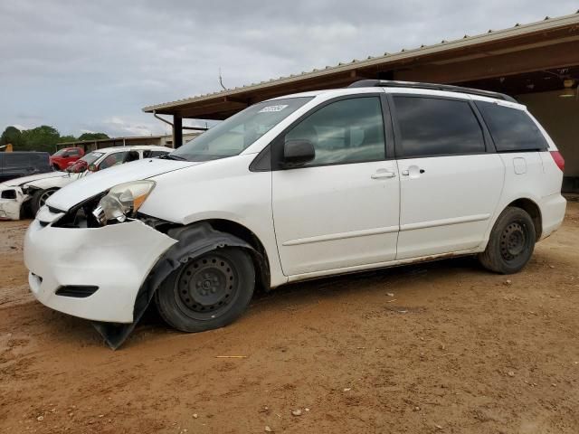 2009 Toyota Sienna CE