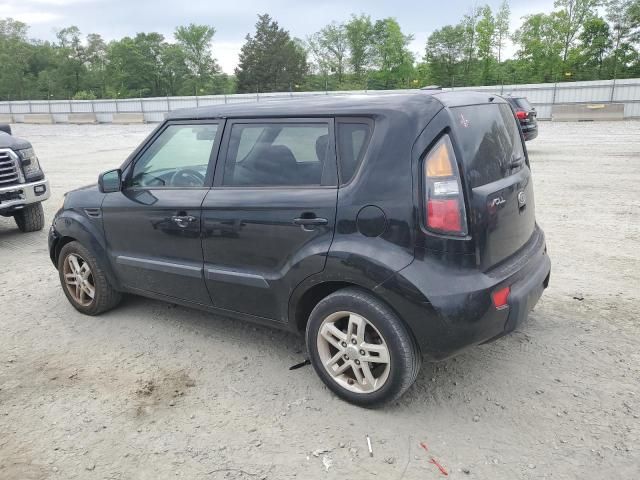 2011 KIA Soul +