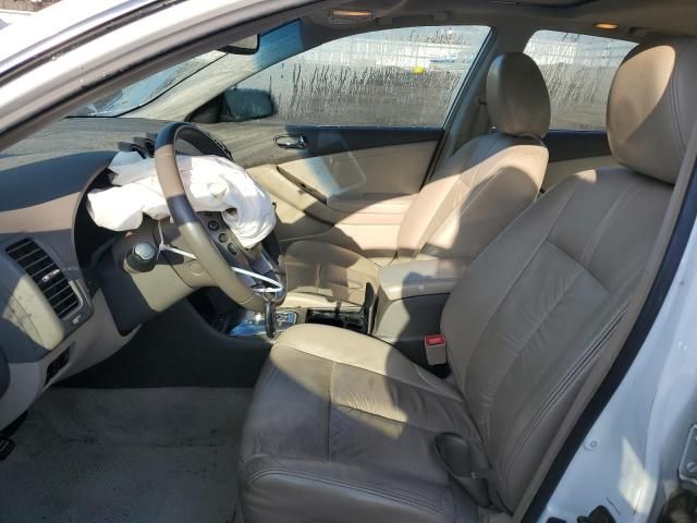 2010 Nissan Altima Base