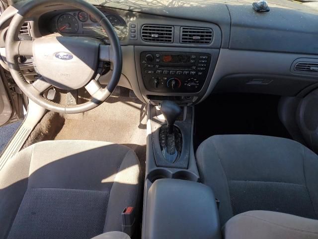 2006 Ford Taurus SE