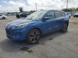 Carros salvage sin ofertas aún a la venta en subasta: 2022 Ford Escape SE