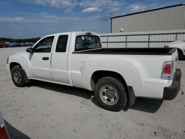 2007 Mitsubishi Raider LS