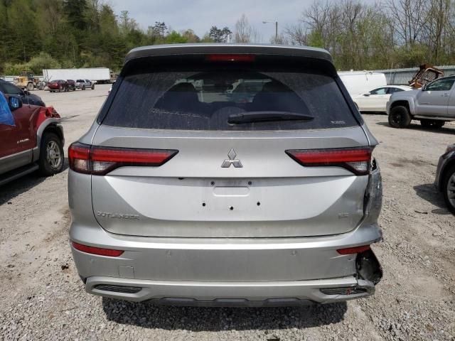 2022 Mitsubishi Outlander SE