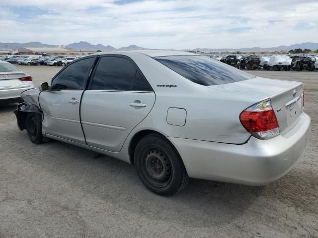 2005 Toyota Camry LE