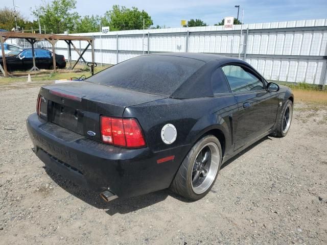 2004 Ford Mustang