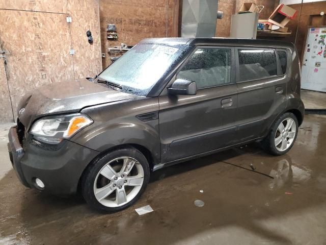 2010 KIA Soul +