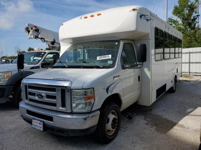 2012 Ford Econoline E450 Super Duty Cutaway Van