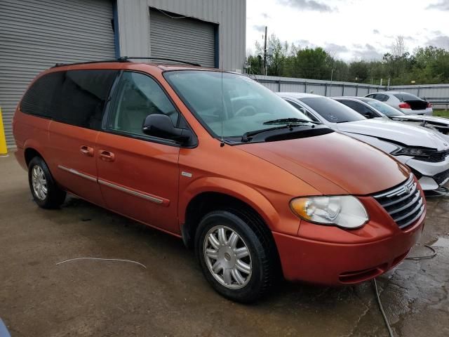 2006 Chrysler Town & Country Touring