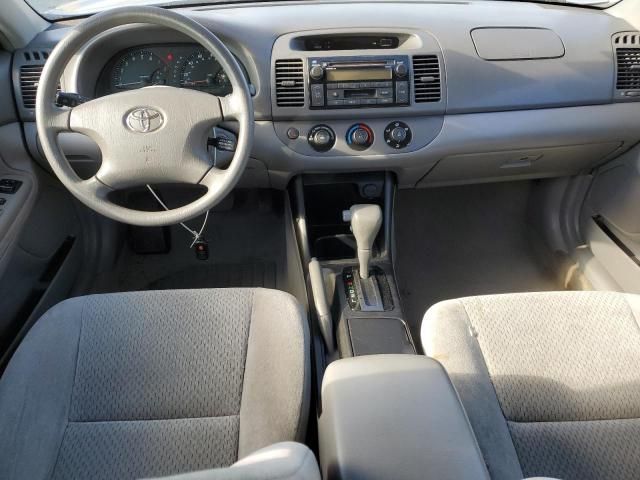 2004 Toyota Camry LE