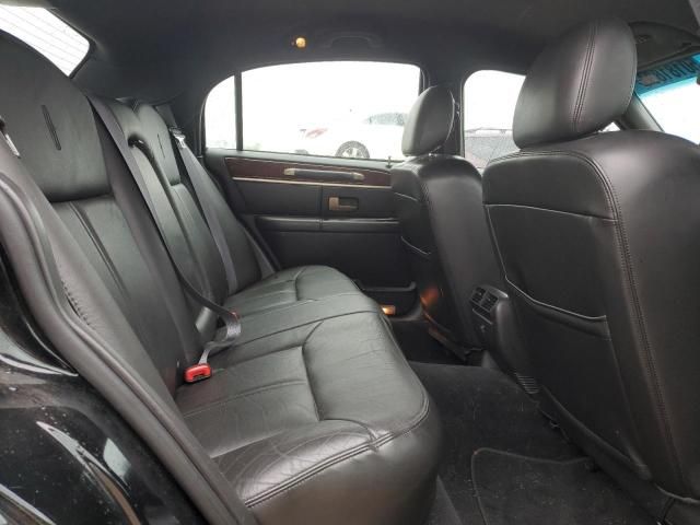 2009 Lincoln Town Car Signature Limited