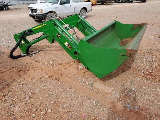 2022 John Deere 520M