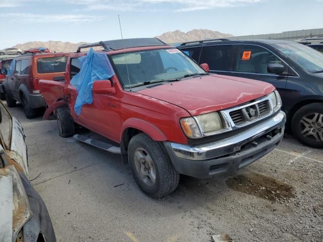 2000 Nissan Frontier Crew Cab XE