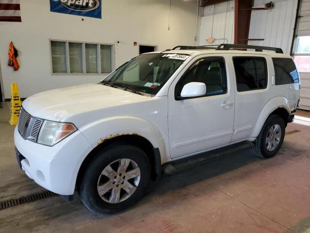 2006 Nissan Pathfinder LE