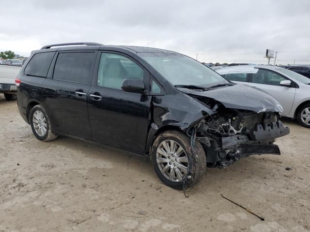 2012 Toyota Sienna XLE