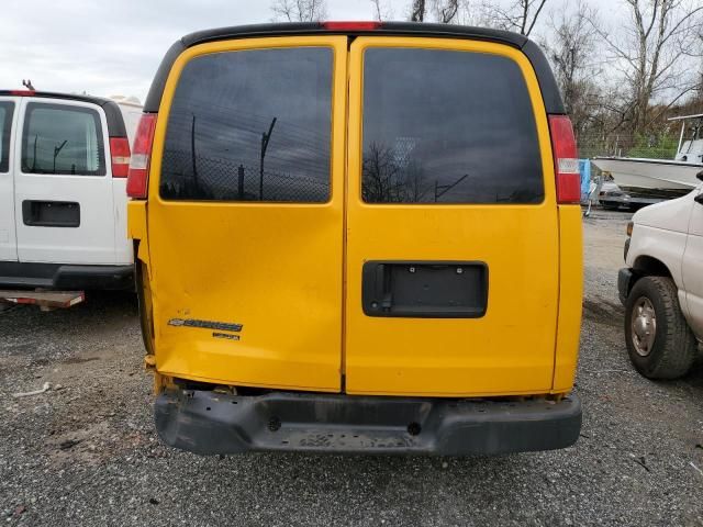 2016 Chevrolet Express G2500