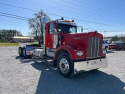 Salvage trucks for sale at Dyer, IN auction: 1986 Kenworth Construction T600