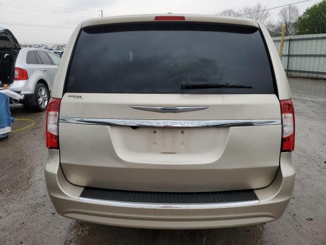 2013 Chrysler Town & Country Touring