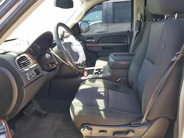 2014 Chevrolet Suburban C1500  LS