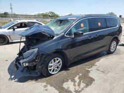 Carros de alquiler a la venta en subasta: 2021 Chrysler Voyager LXI