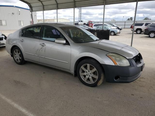 2004 Nissan Maxima SE