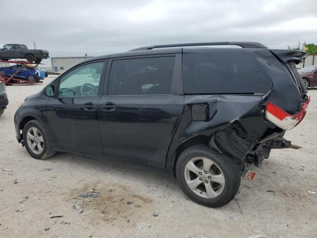 2012 Toyota Sienna LE