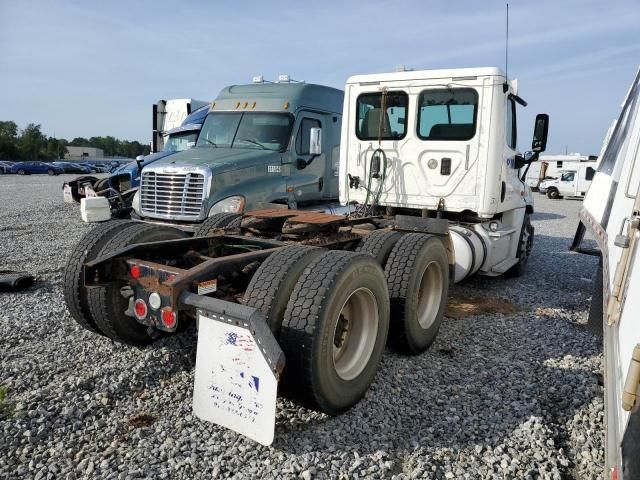 2016 Freightliner Cascadia 125