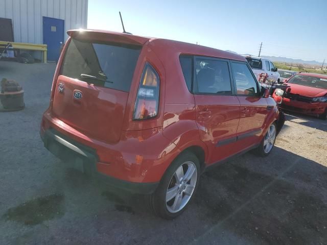 2011 KIA Soul +