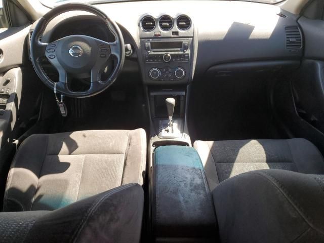 2010 Nissan Altima Base