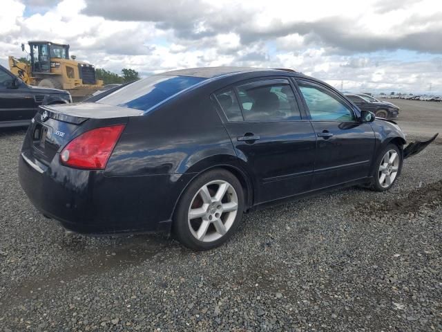 2004 Nissan Maxima SE