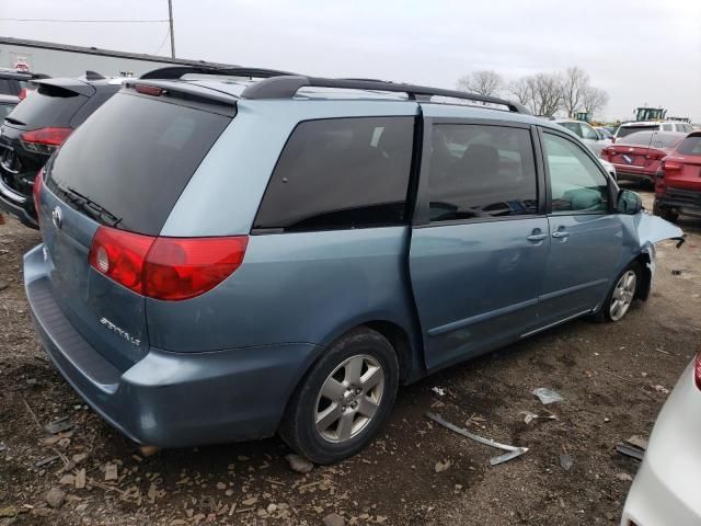 2009 Toyota Sienna CE