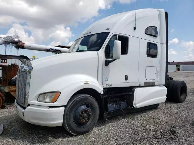 2011 Kenworth Construction T700