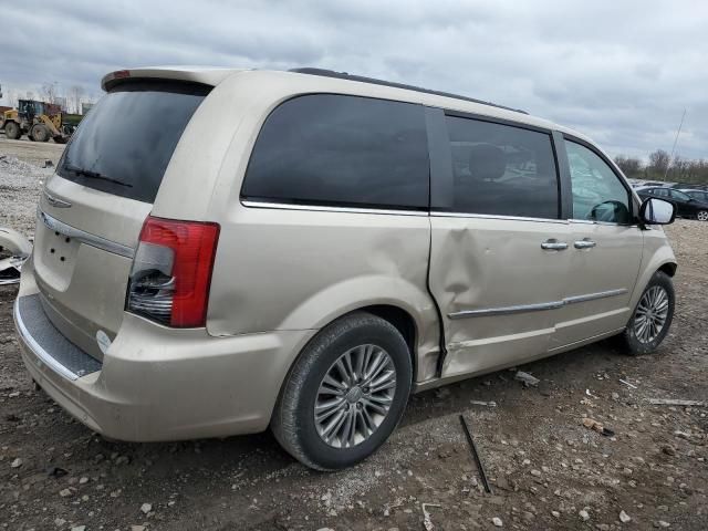 2016 Chrysler Town & Country Touring L