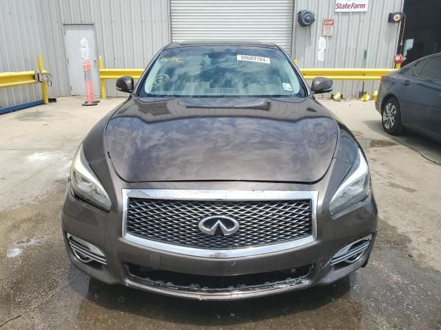 2015 Infiniti Q70 3.7