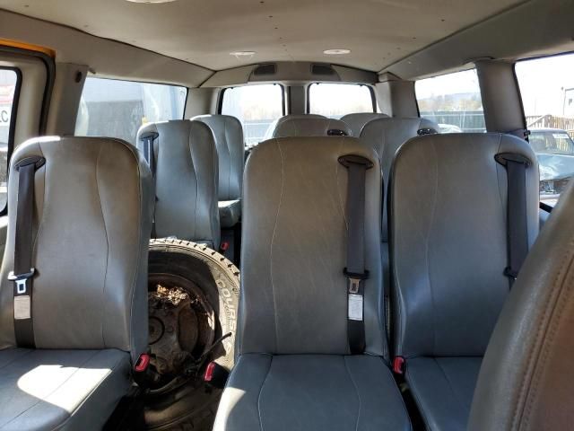 2014 GMC Savana G3500 Paratransit