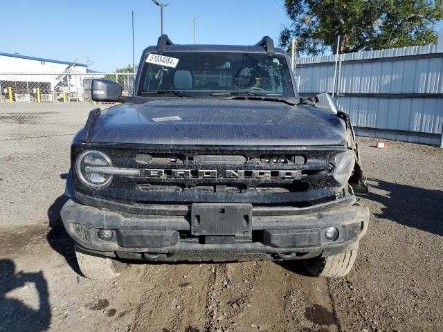 2022 Ford Bronco Base