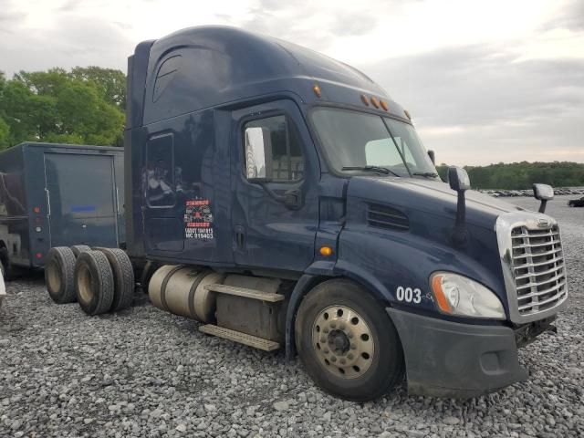 2014 Freightliner Cascadia 113