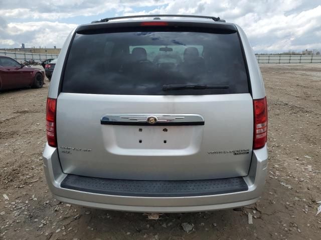 2010 Chrysler Town & Country Touring