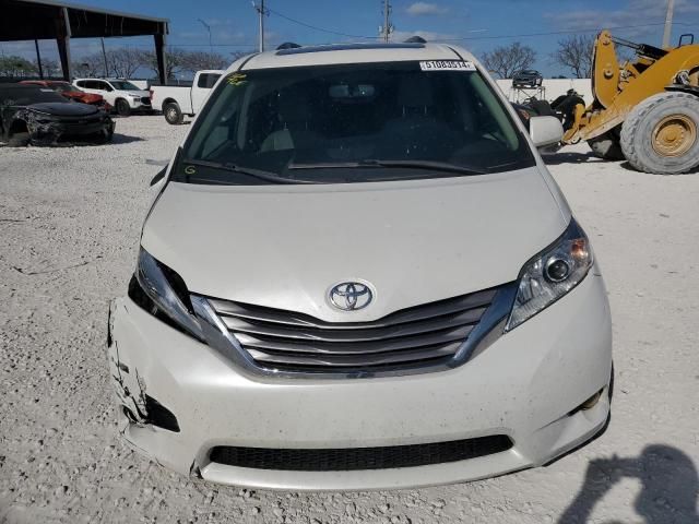 2017 Toyota Sienna XLE