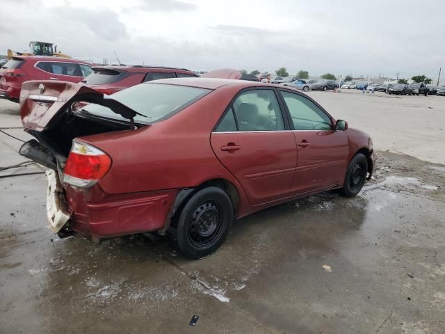 2005 Toyota Camry LE