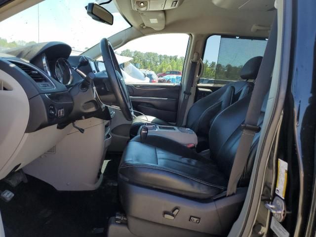 2015 Chrysler Town & Country Touring