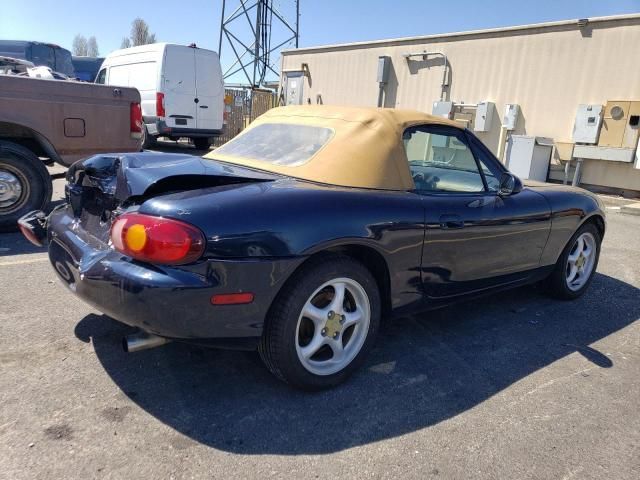 2000 Mazda MX-5 Miata Base