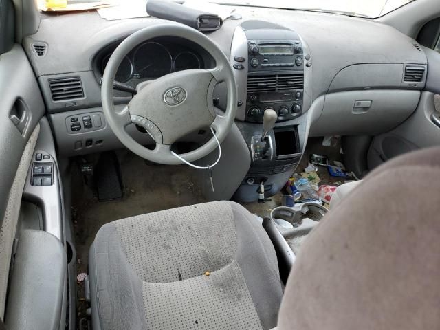 2009 Toyota Sienna CE