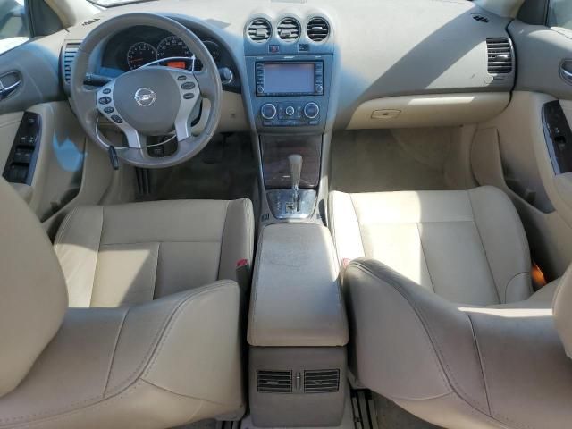 2010 Nissan Altima Base