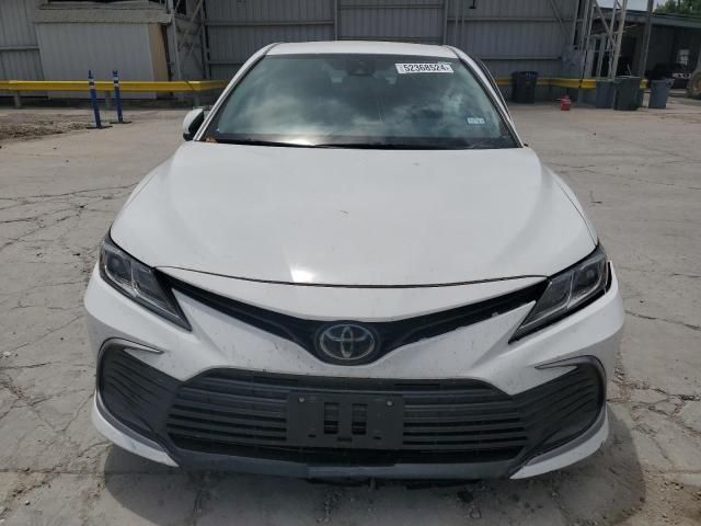 2022 Toyota Camry LE